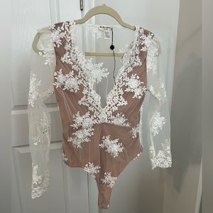 Amber Scallop Edge Bodysuit White